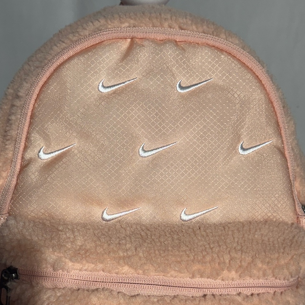 Nike Brasilia JDI Arctic Orange (peach) Color DQ5340-800 Kids Mini Backpack - Picture 4 of 7